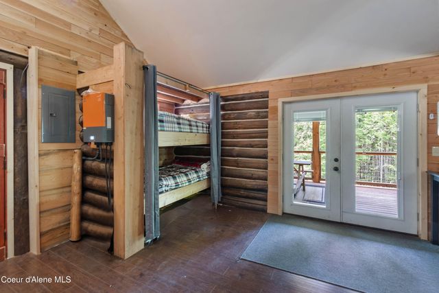 40 Laid Back DR, Sandpoint, ID 83864