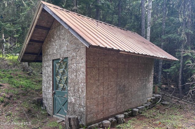 40 Laid Back DR, Sandpoint, ID 83864