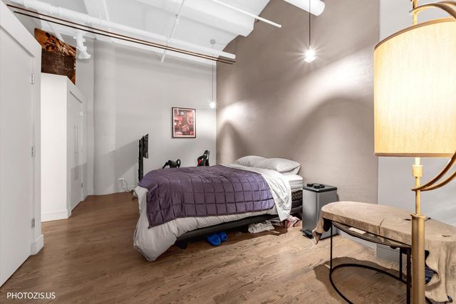 1000 W Washington Boulevard 202, Chicago, IL 60607