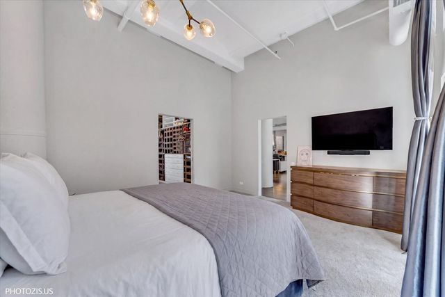 1000 W Washington Boulevard 202, Chicago, IL 60607
