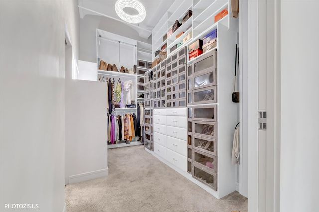 1000 W Washington Boulevard 202, Chicago, IL 60607