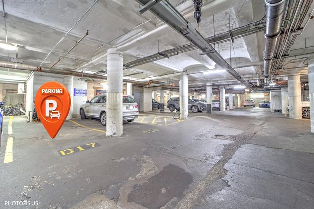 1000 W Washington Boulevard 202, Chicago, IL 60607