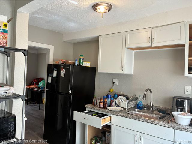 14930 Lauder Street, Detroit, MI 48227