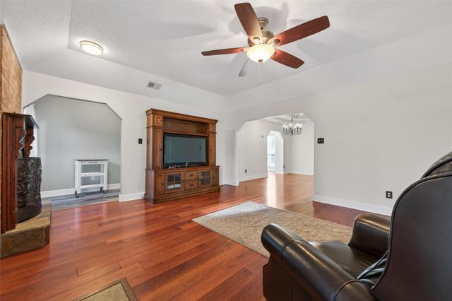 6610 Sprigg Street, Fulshear, TX 77441