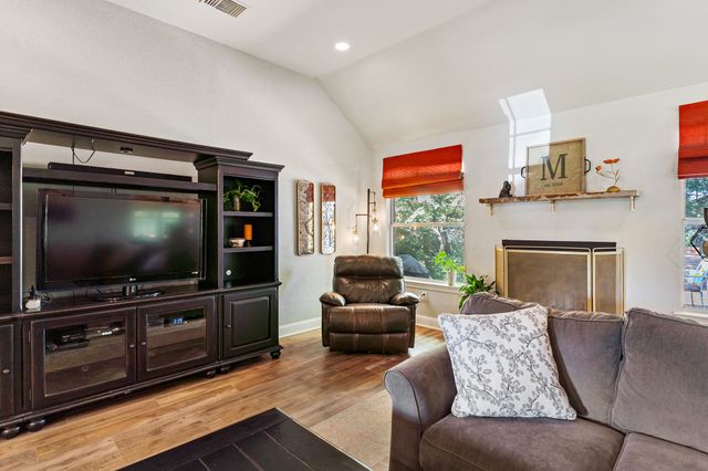 3422 Mercury Drive, Grapevine, TX 76051