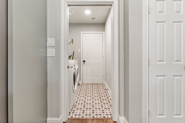 3422 Mercury Drive, Grapevine, TX 76051