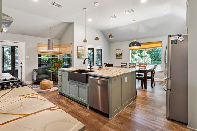 3422 Mercury Drive, Grapevine, TX 76051