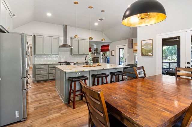 3422 Mercury Drive, Grapevine, TX 76051