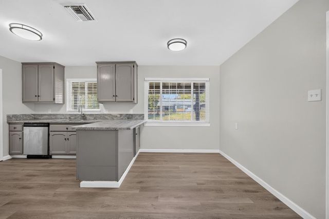 4514 Freeway Cir, Sacramento, CA 95841