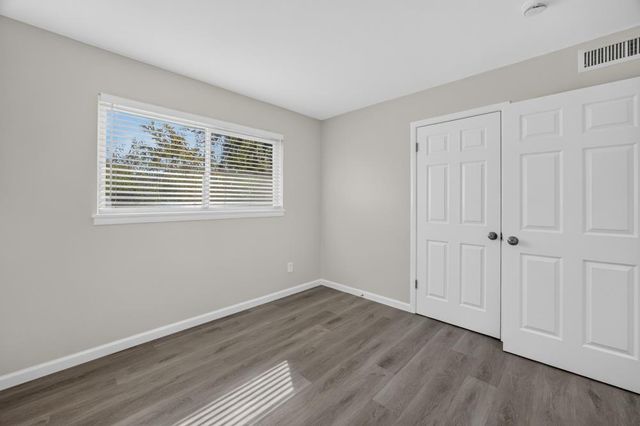 4514 Freeway Cir, Sacramento, CA 95841