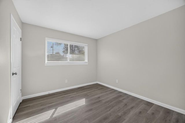 4514 Freeway Cir, Sacramento, CA 95841