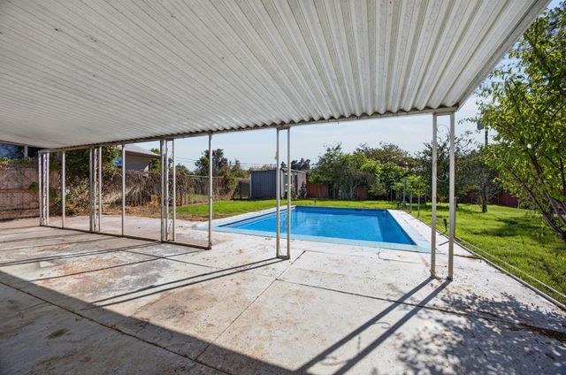 4514 Freeway Cir, Sacramento, CA 95841