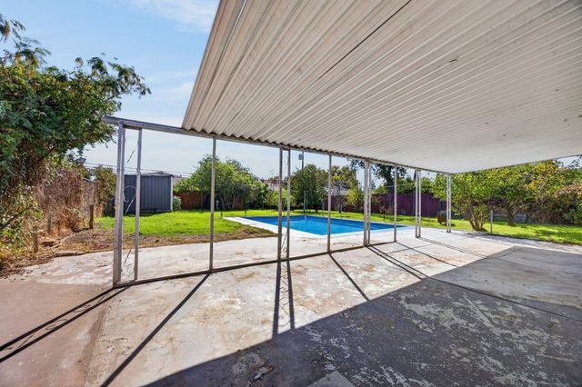 4514 Freeway Cir, Sacramento, CA 95841