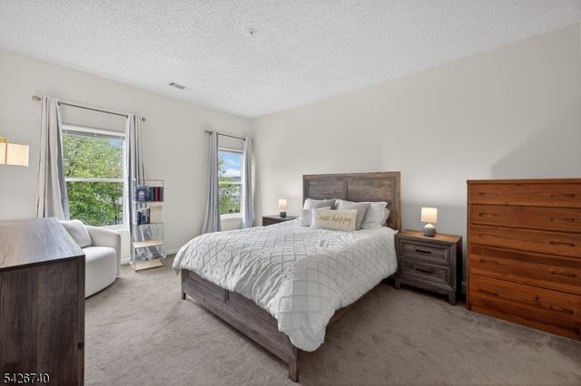 919 Burgundy Way 919, Wayne Twp., NJ 07470