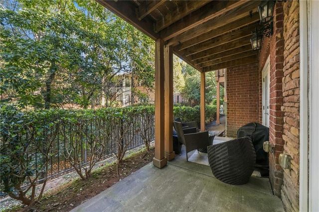 5480 Glenridge Park, Sandy Springs, GA 30342