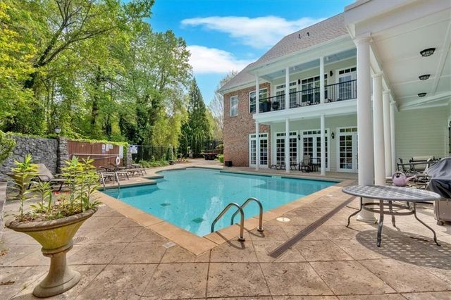 5480 Glenridge Park, Sandy Springs, GA 30342