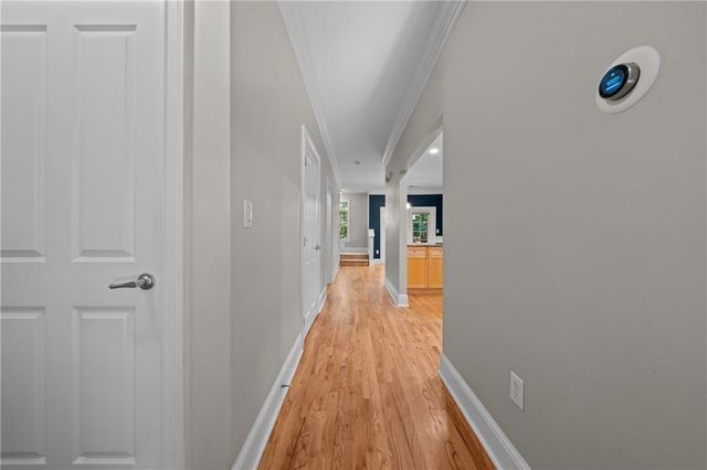 5480 Glenridge Park, Sandy Springs, GA 30342