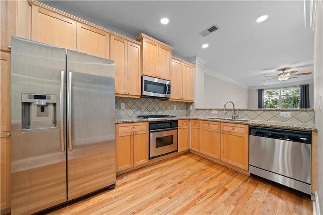 5480 Glenridge Park, Sandy Springs, GA 30342