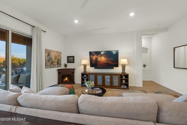 8664 N Zenyatta Drive, Tucson, AZ 85704