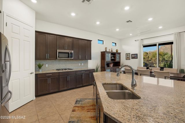 8664 N Zenyatta Drive, Tucson, AZ 85704