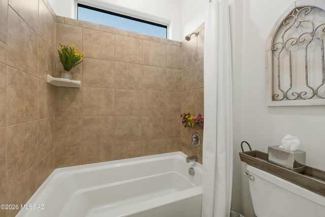 8664 N Zenyatta Drive, Tucson, AZ 85704