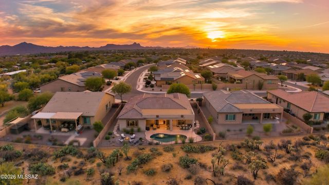 8664 N Zenyatta Drive, Tucson, AZ 85704