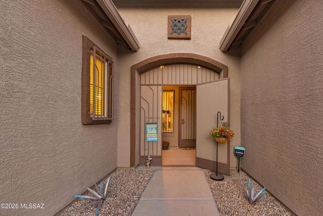 8664 N Zenyatta Drive, Tucson, AZ 85704