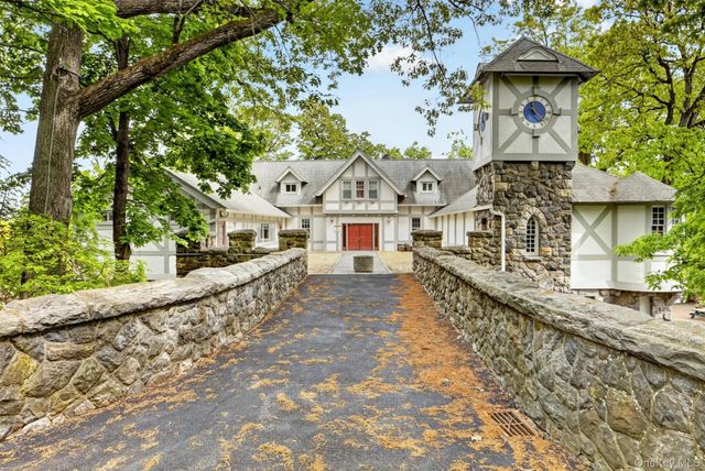 91 Carrollwood Drive, Tarrytown, NY 10591
