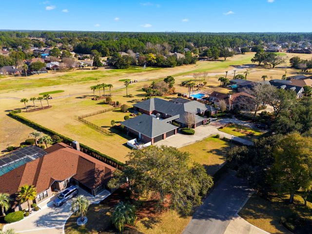 2770 Masters Boulevard, Navarre, FL 32566