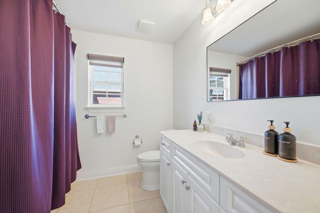 2770 Masters Boulevard, Navarre, FL 32566