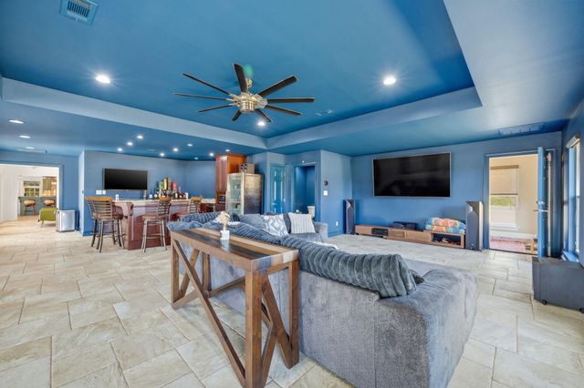 2770 Masters Boulevard, Navarre, FL 32566