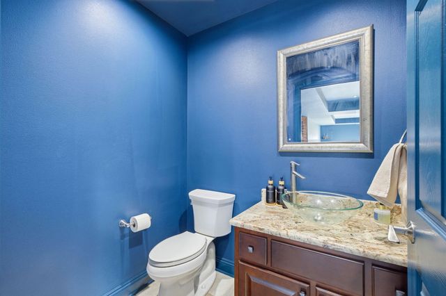 2770 Masters Boulevard, Navarre, FL 32566