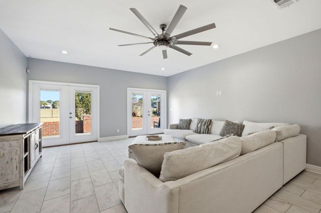 2770 Masters Boulevard, Navarre, FL 32566