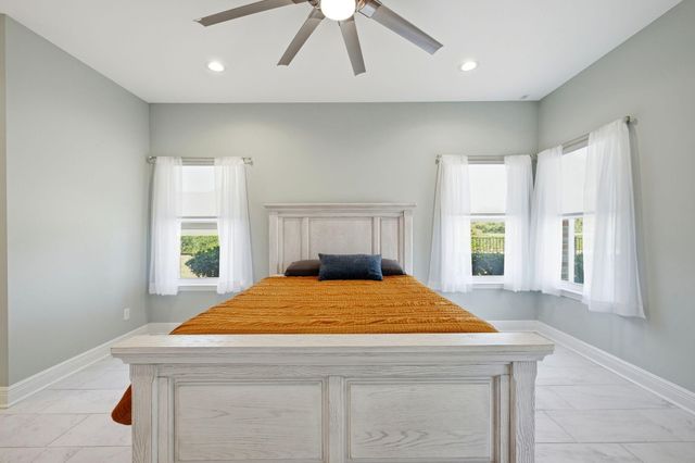 2770 Masters Boulevard, Navarre, FL 32566