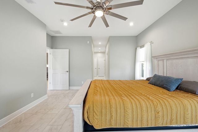 2770 Masters Boulevard, Navarre, FL 32566