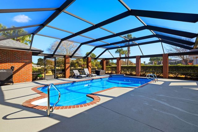 2770 Masters Boulevard, Navarre, FL 32566