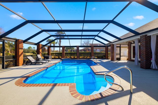 2770 Masters Boulevard, Navarre, FL 32566