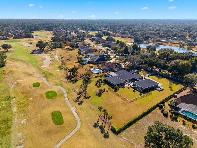 2770 Masters Boulevard, Navarre, FL 32566