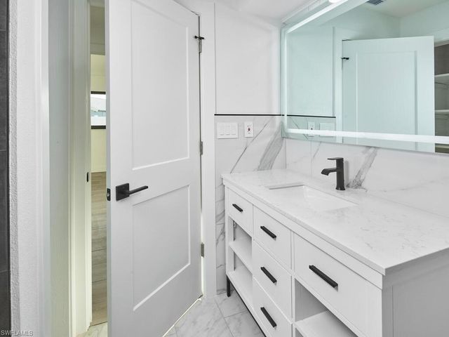 1627 SE 29th TER, Cape Coral, FL 33904