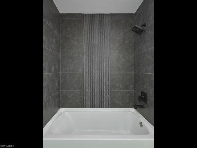 1627 SE 29th TER, Cape Coral, FL 33904