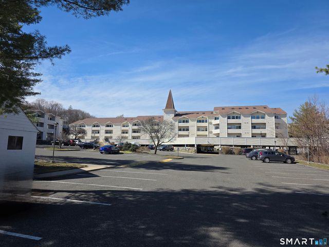 163 South Street 85, Danbury, CT 06810