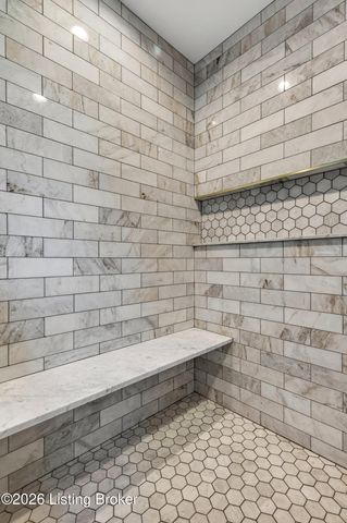 17610 Fox Spring Way, Louisville, KY 40245