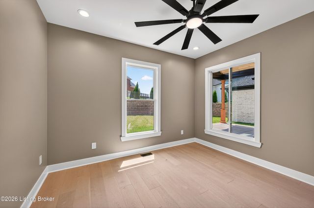 17610 Fox Spring Way, Louisville, KY 40245