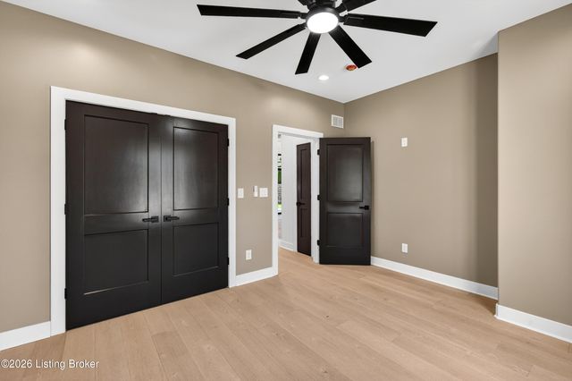17610 Fox Spring Way, Louisville, KY 40245