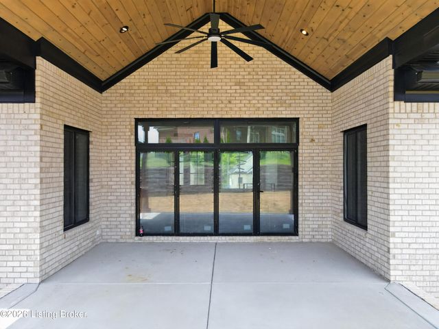 17610 Fox Spring Way, Louisville, KY 40245