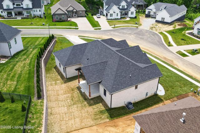 17610 Fox Spring Way, Louisville, KY 40245
