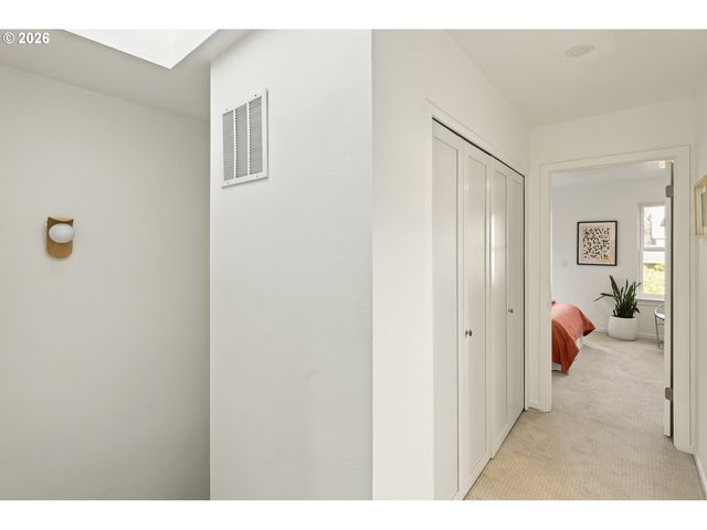323 Se 14TH Ave, Portland, OR 97214