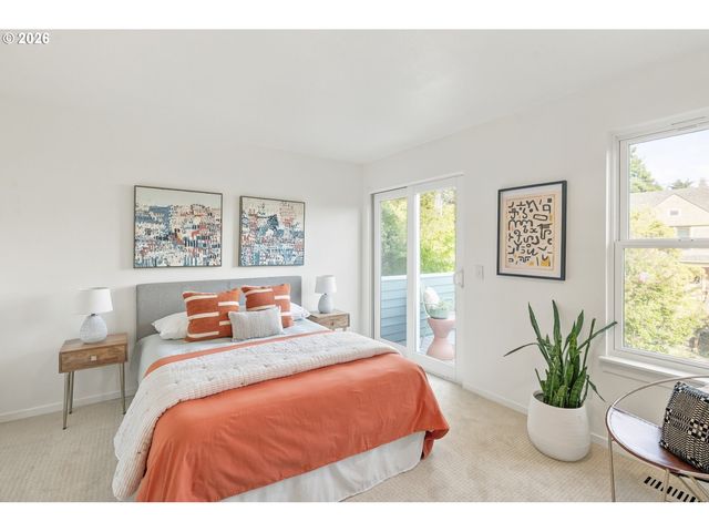 323 Se 14TH Ave, Portland, OR 97214