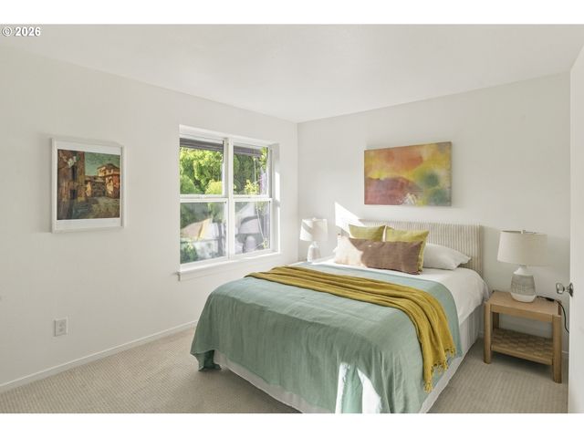 323 Se 14TH Ave, Portland, OR 97214