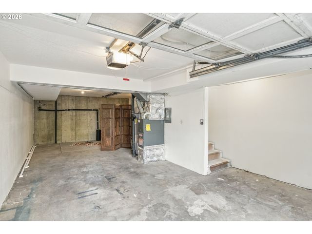 323 Se 14TH Ave, Portland, OR 97214